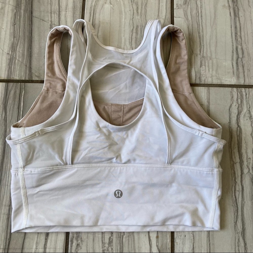 Lululemon sports bra. EUC like new